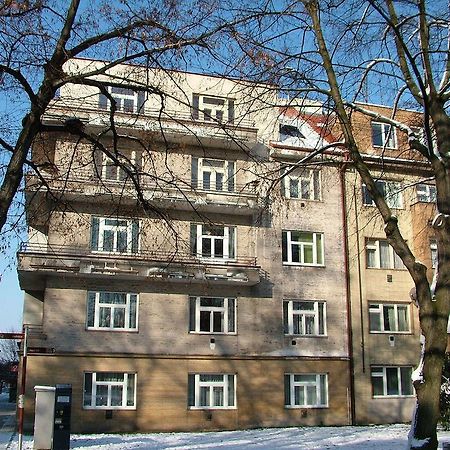 Penzion Rafael Podebrady Bagian luar foto